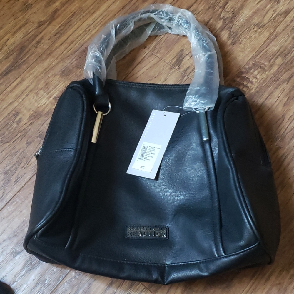 Kenneth Cole reaction purse